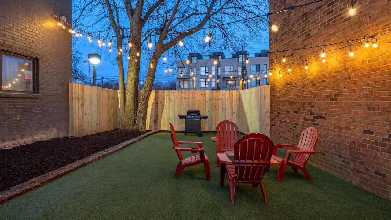 Photo of Outdoor in Hillsboro Village