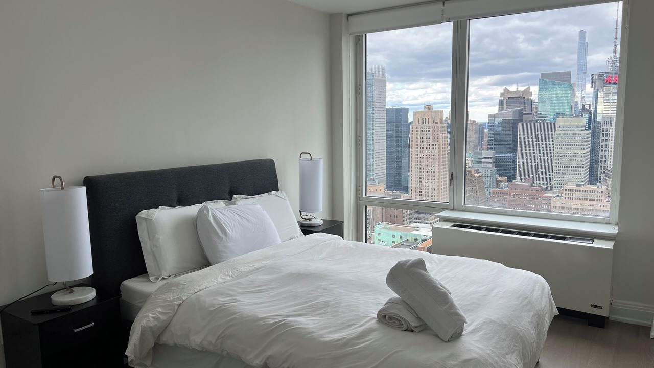 Photo of Bedroom in Midtown South