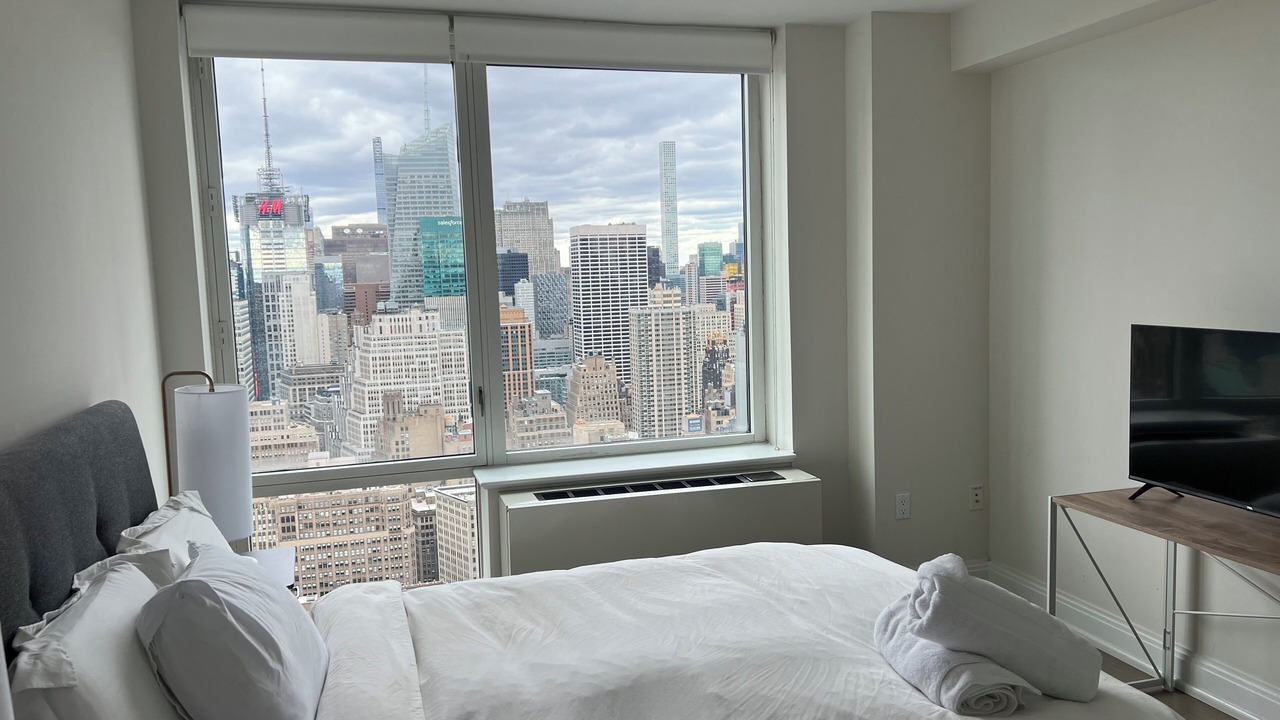 Photo of Bedroom in Midtown South