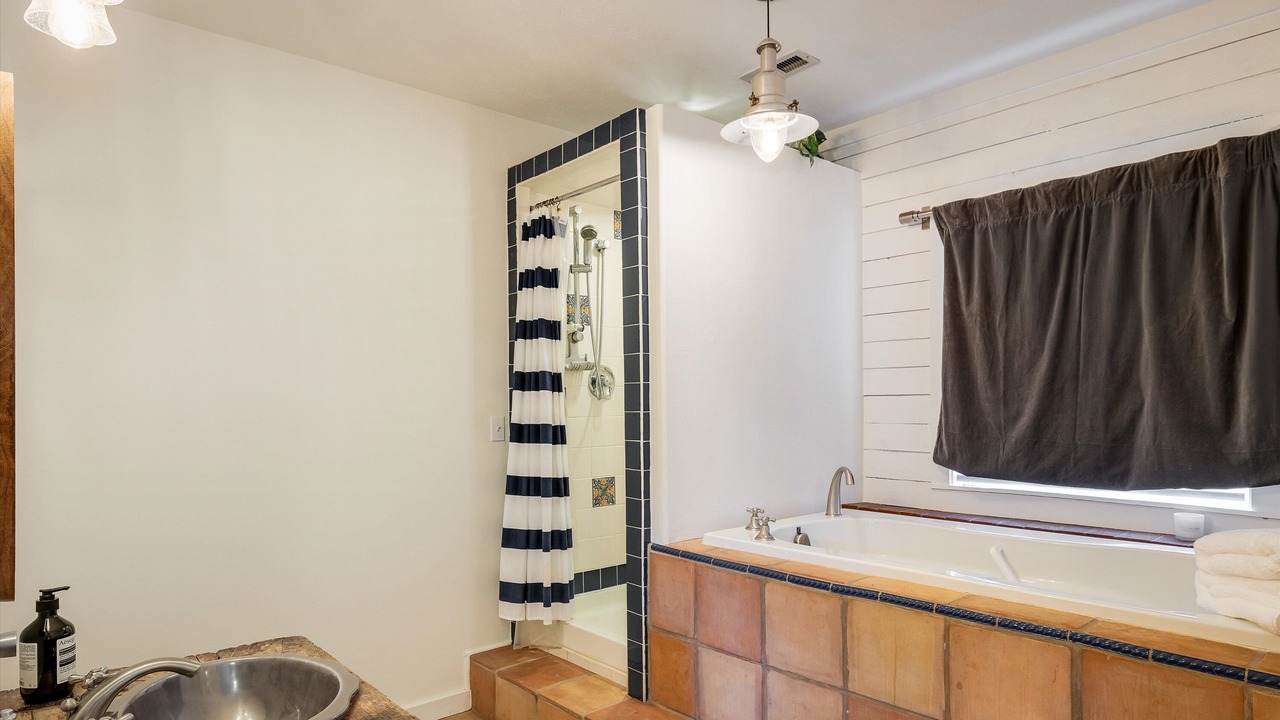 Photo of Bathroom in Central Boulder