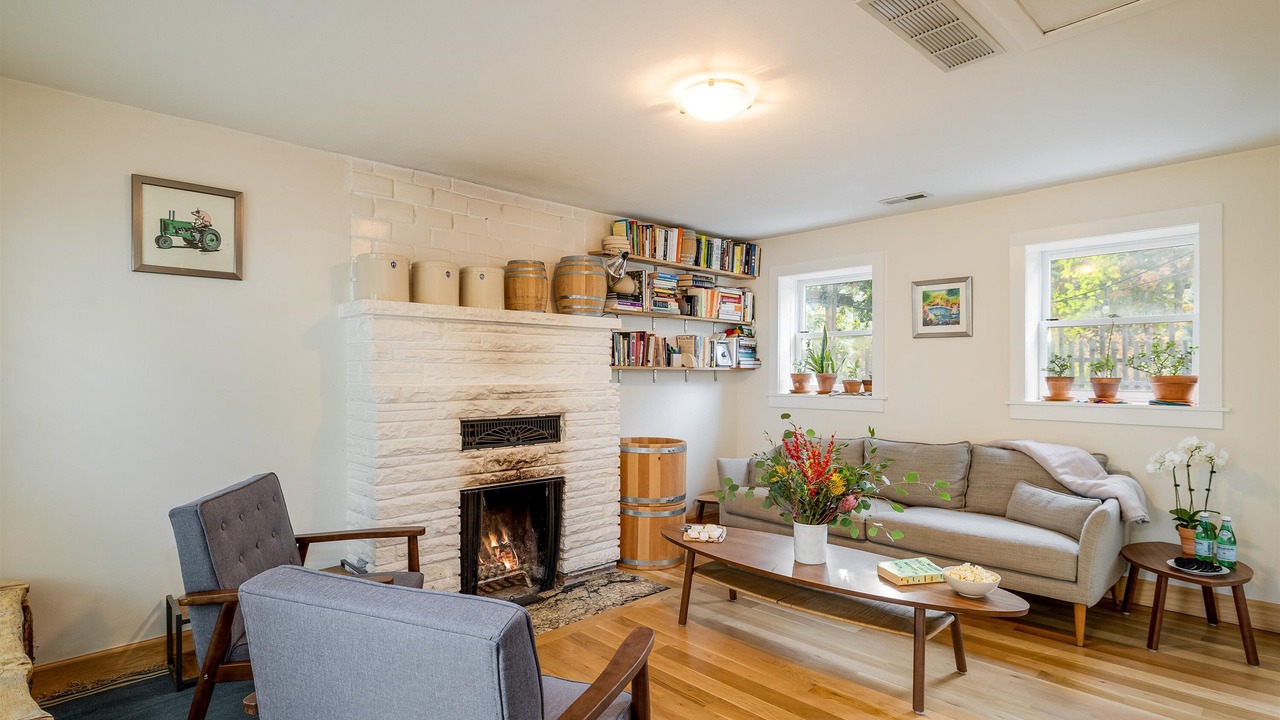Photo of Livingroom in Central Boulder