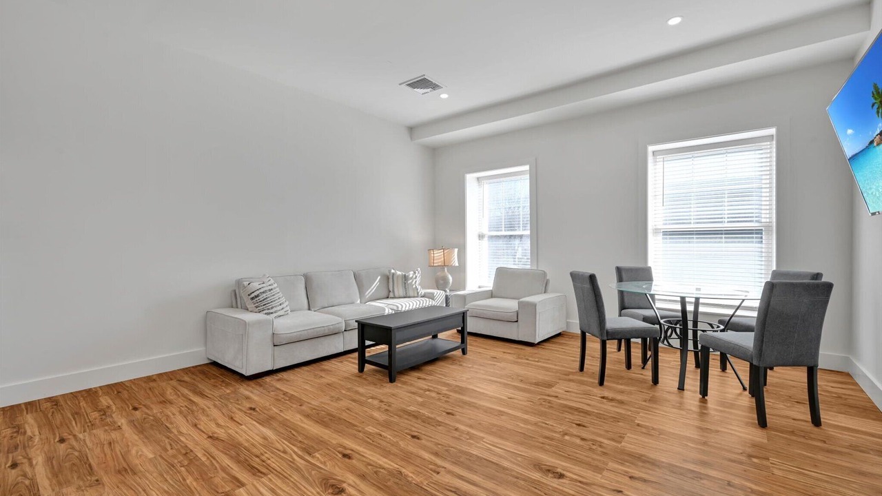Photo of Livingroom in Elizabethtown