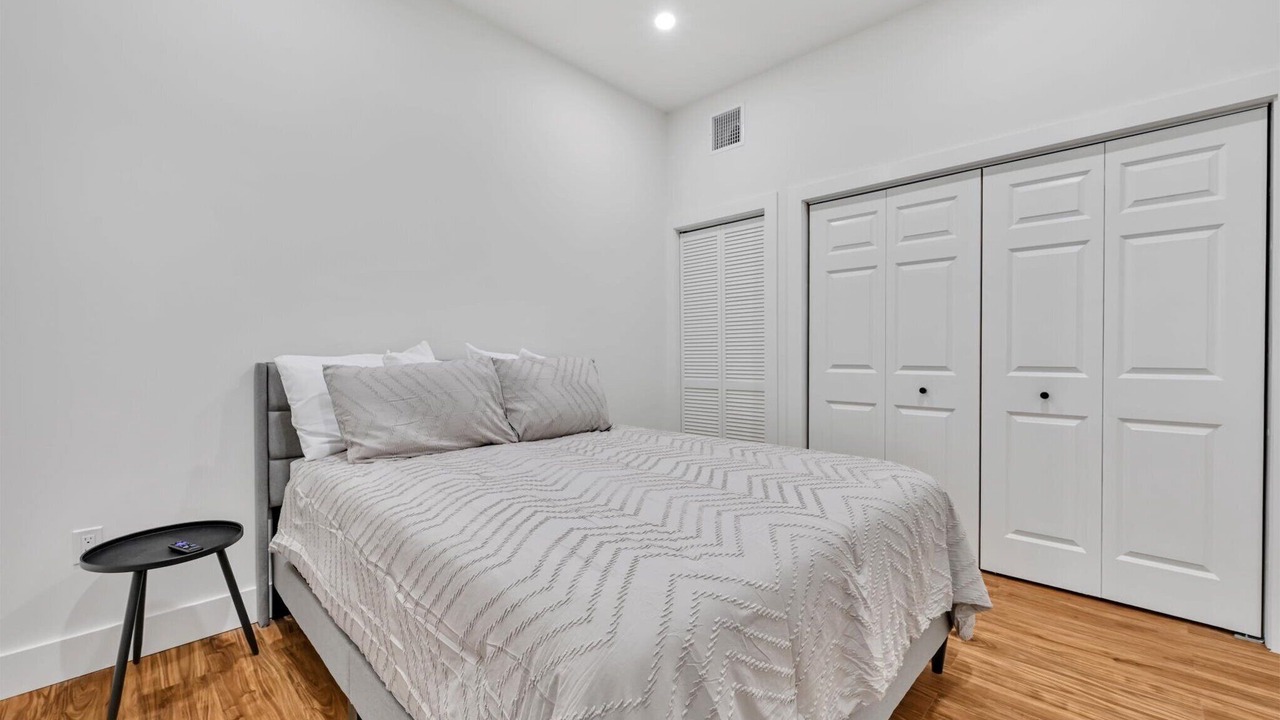 Photo of Bedroom in Elizabethtown