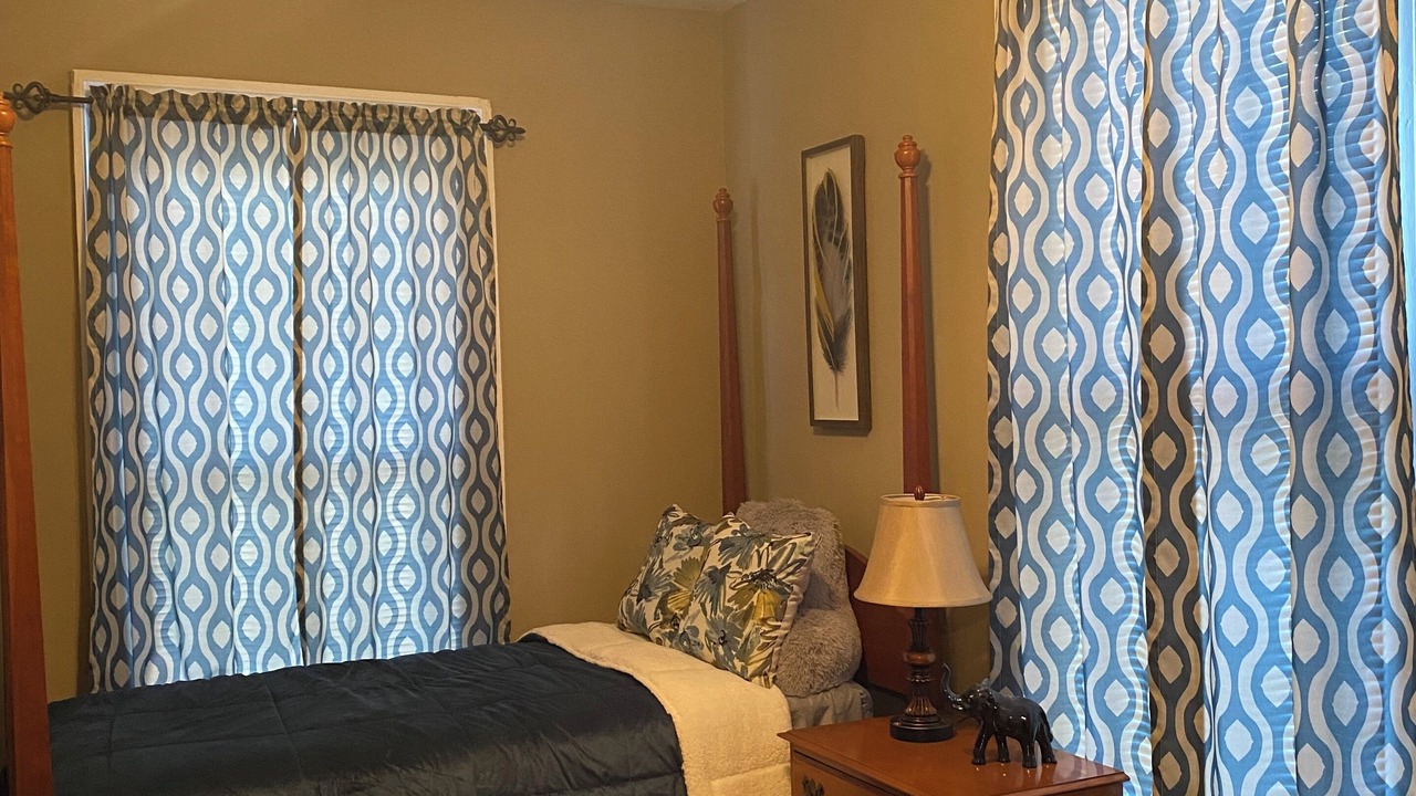 Photo of Bedroom in Wheeling
