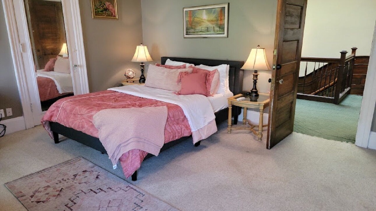 Photo of Bedroom in Downtown Toledo