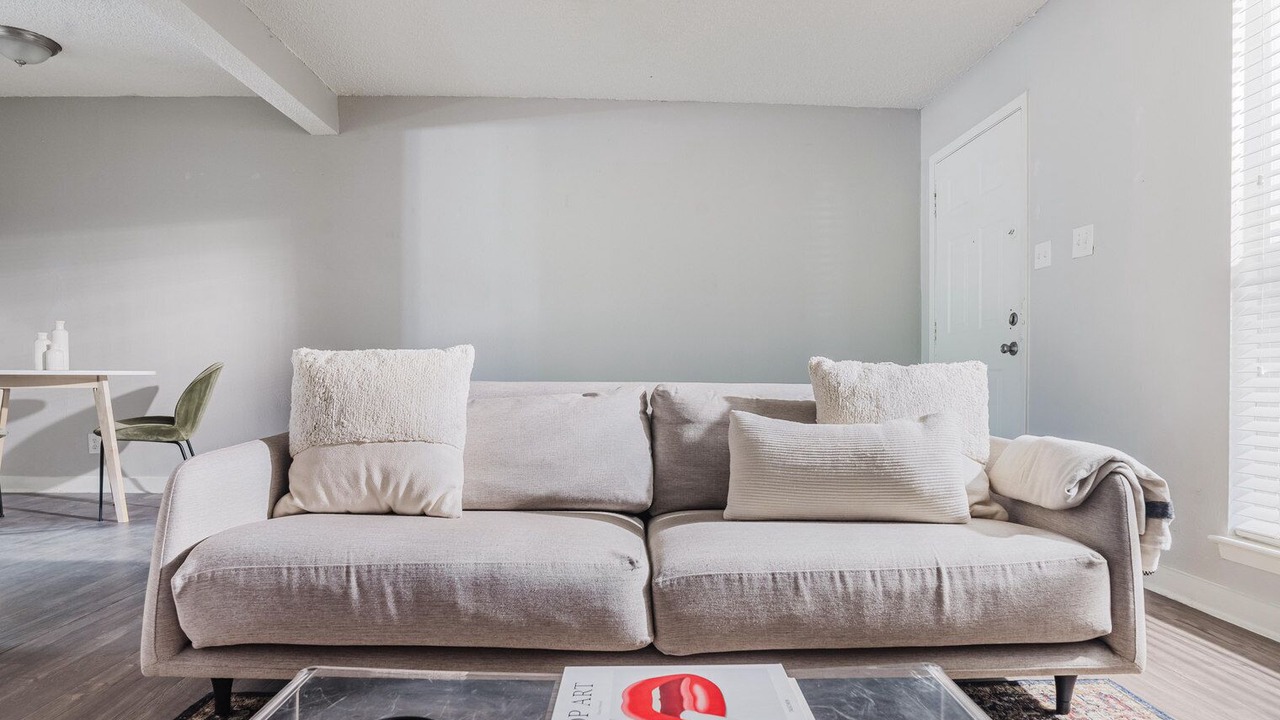 Photo of Livingroom in Cherrywood