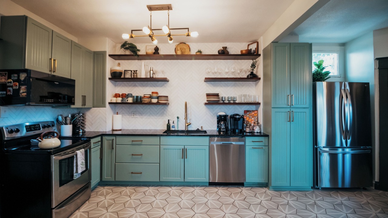 Photo of Kitchen in West Plaza