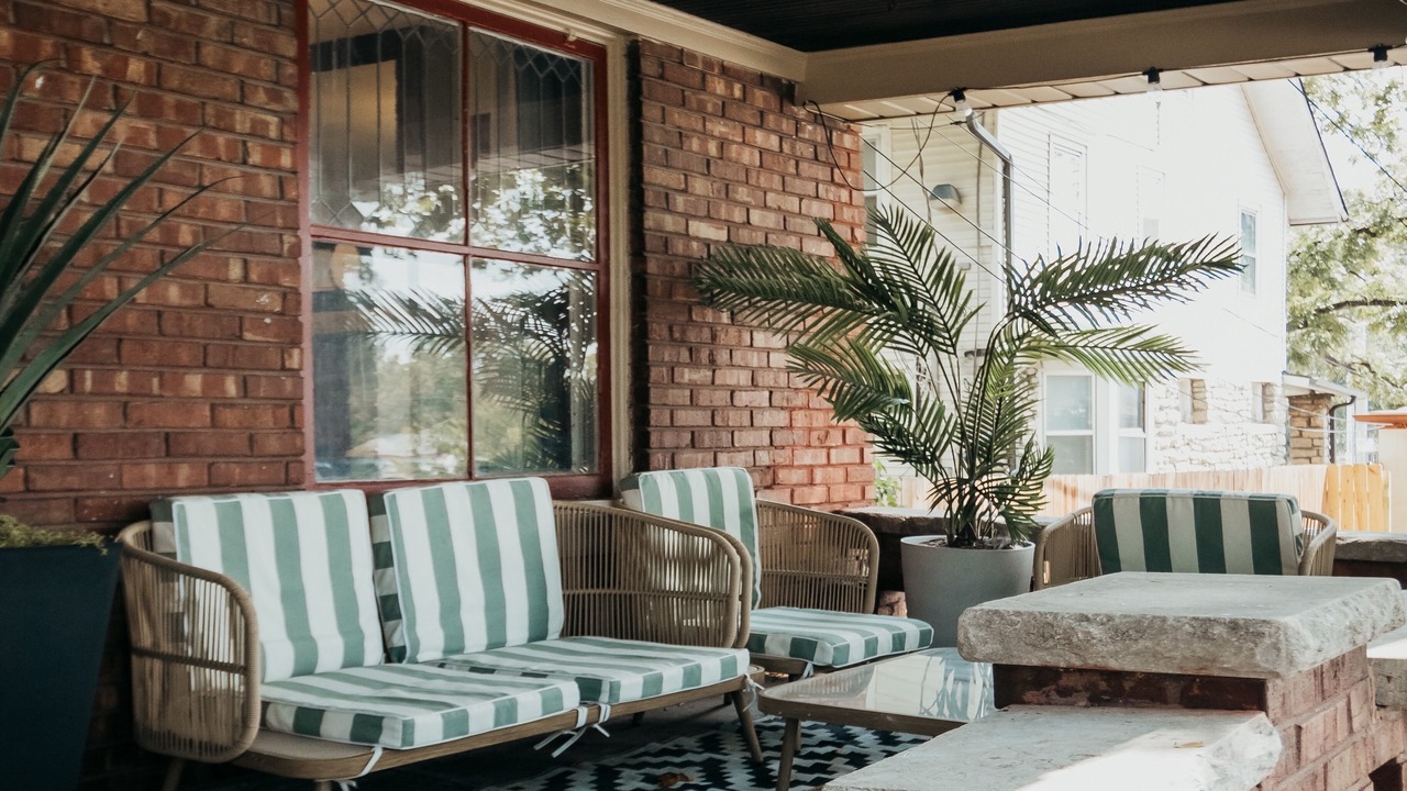 Photo of Patio Balcony in West Plaza