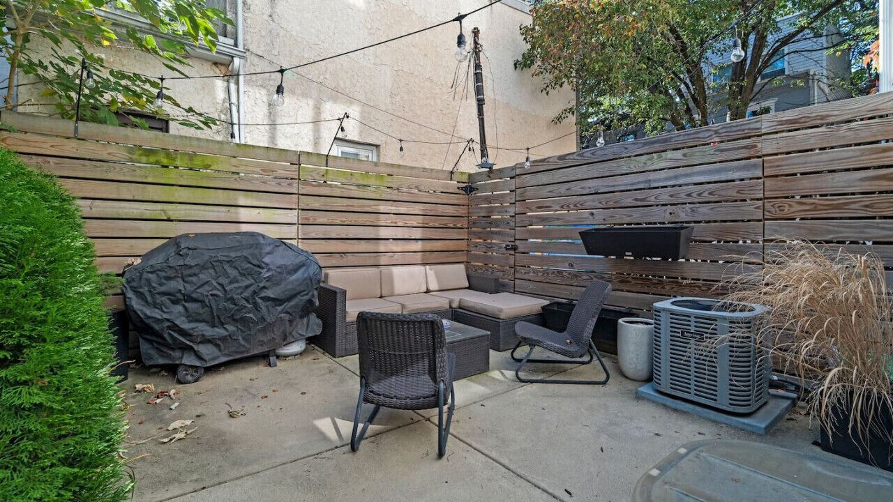 Photo of Patio Balcony in Graduate Hospital