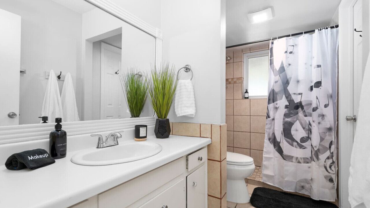 Photo of Bathroom in Sweetbriar