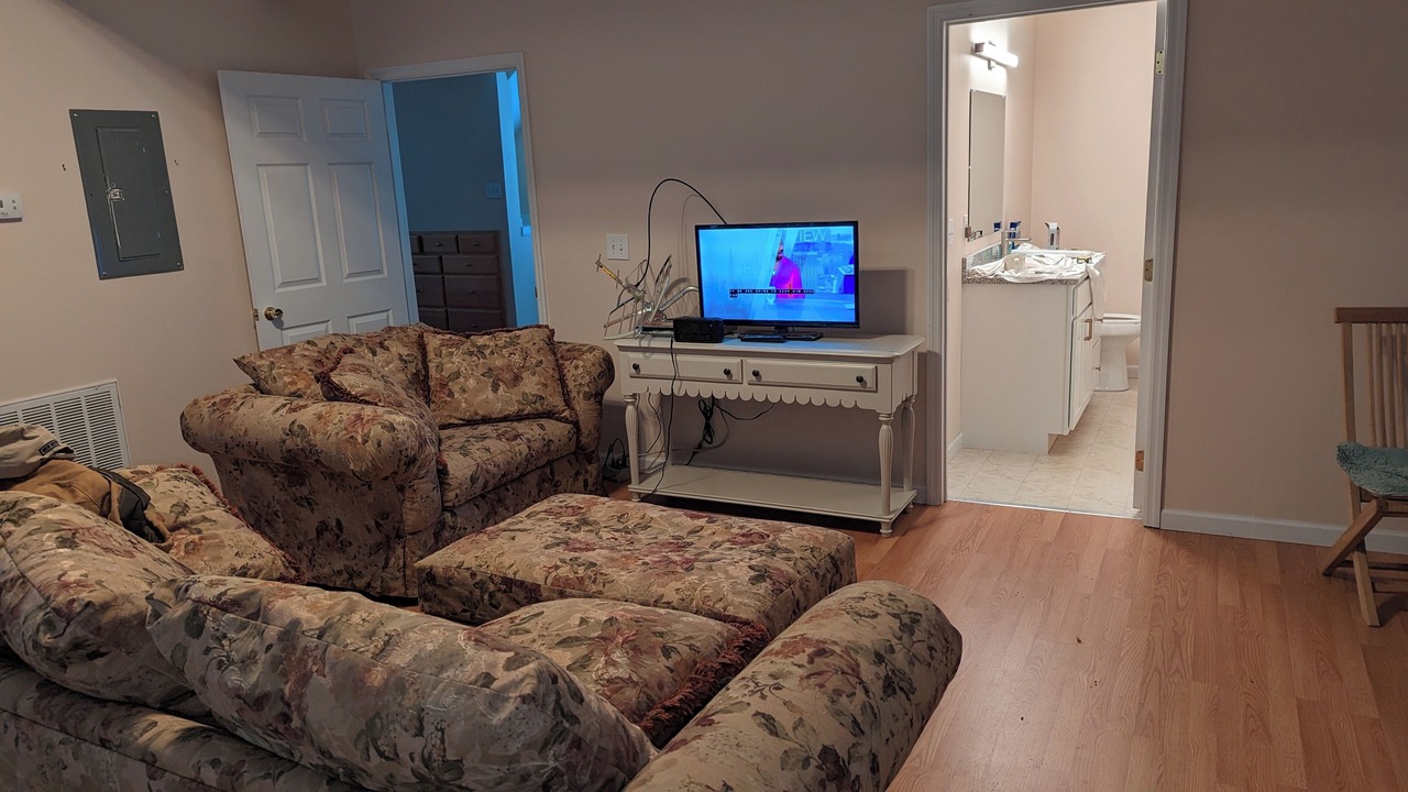 Photo of Livingroom in Kingston