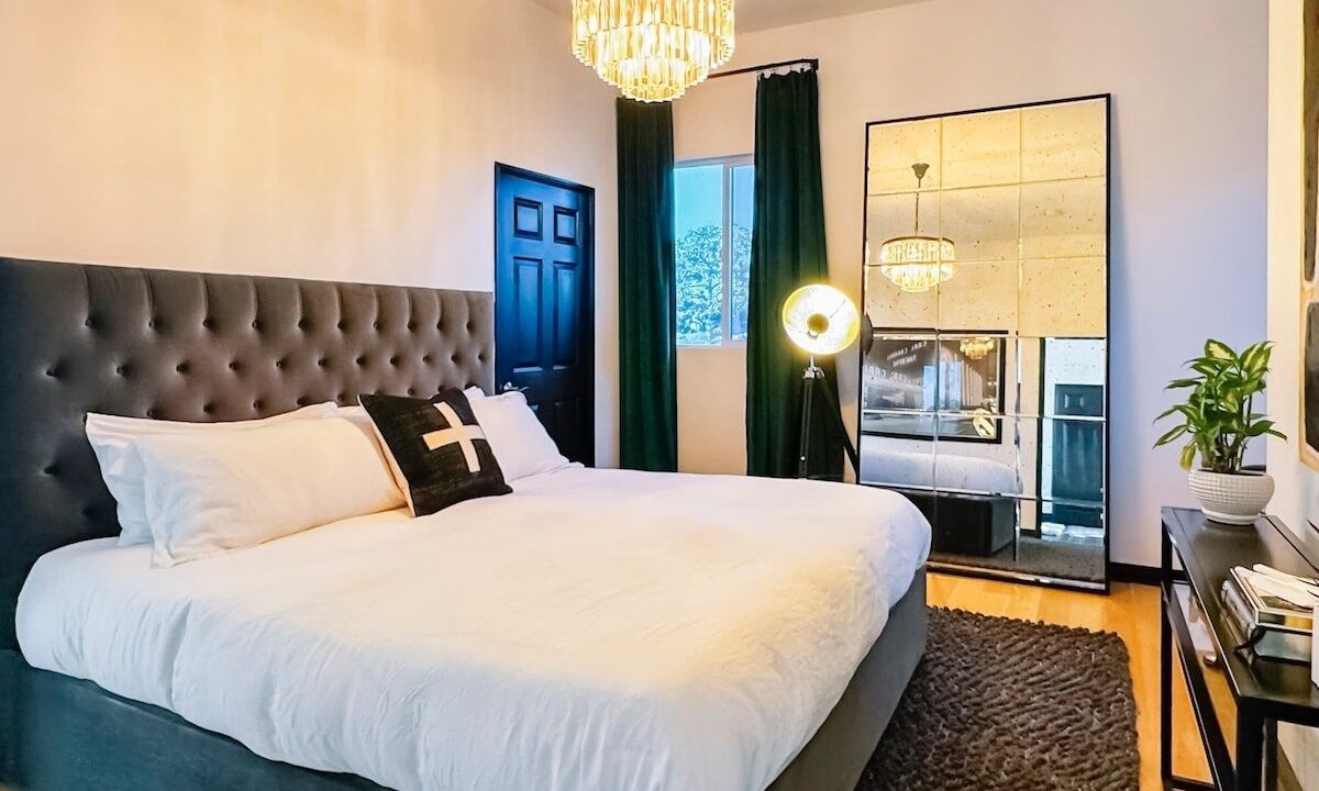 Photo of Bedroom in Mar Vista