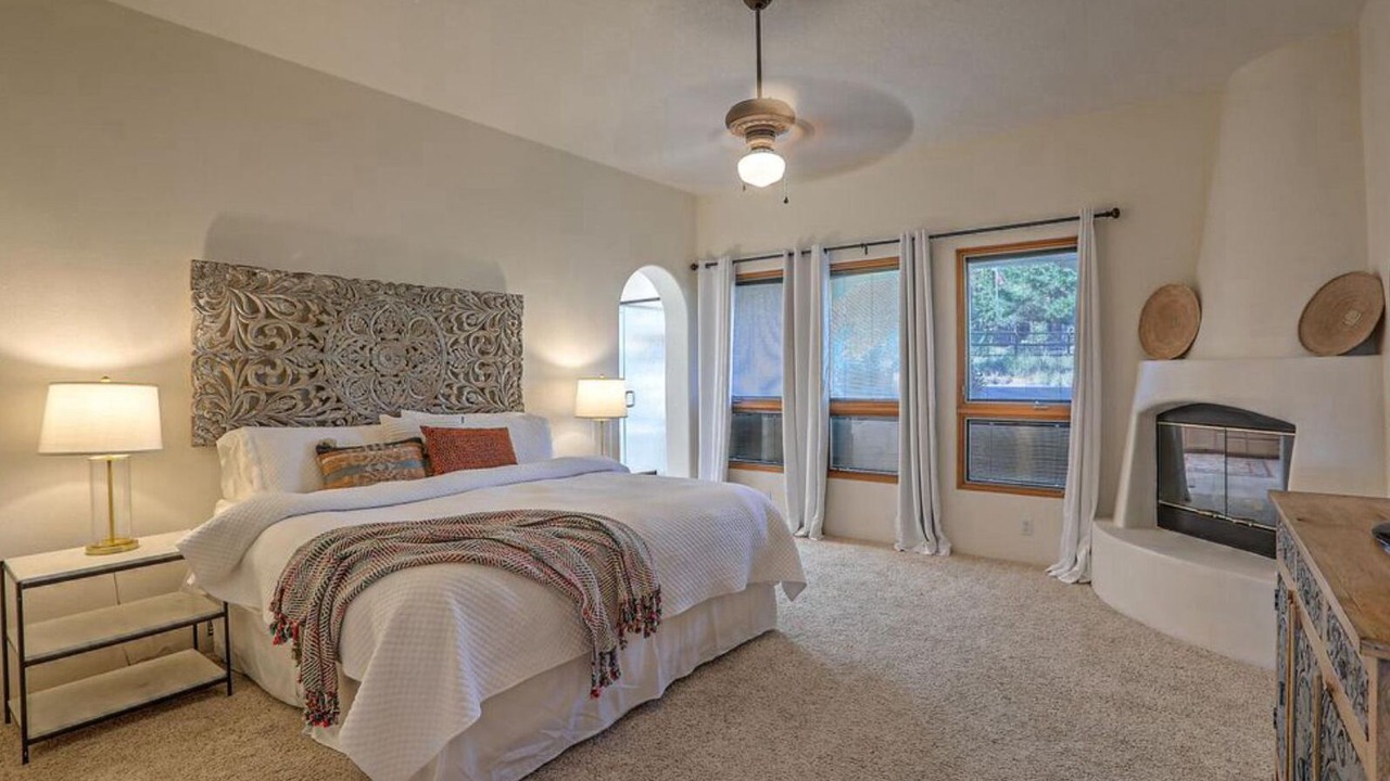 Photo of Bedroom in North Albuquerque Acres