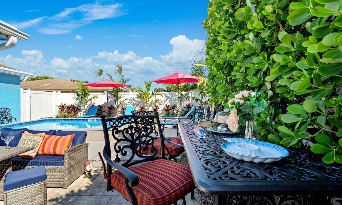 Photo of Outdoor in Tropic Palms