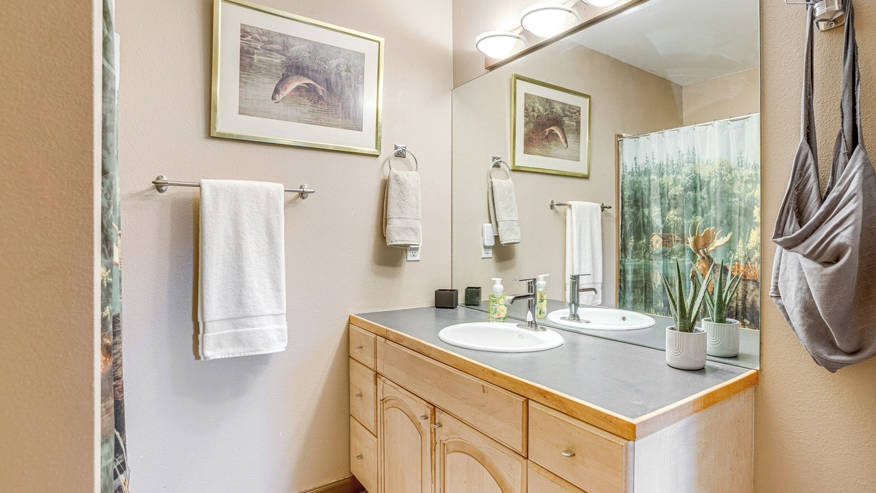 Photo of Bathroom in Central City