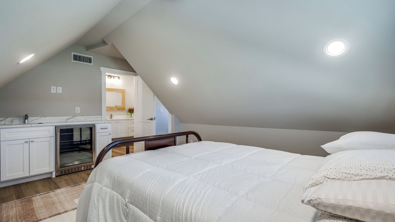 Photo of Bedroom in Hickory Creek