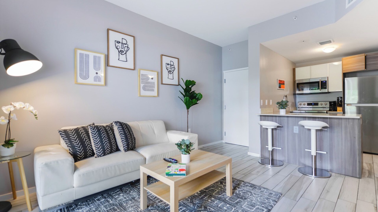 Photo of Livingroom in Midtown