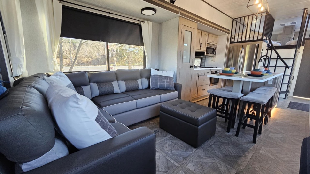 Photo of Livingroom in Central Bridge
