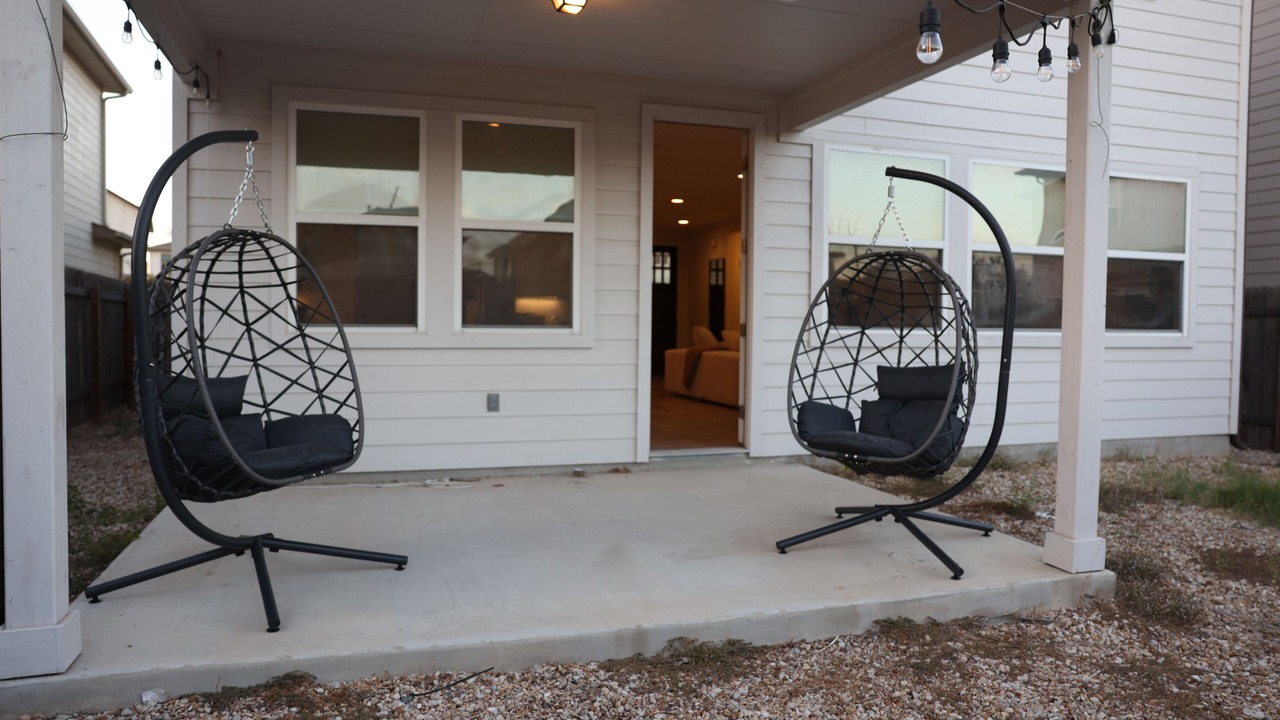 Photo of Patio Balcony in McNeil
