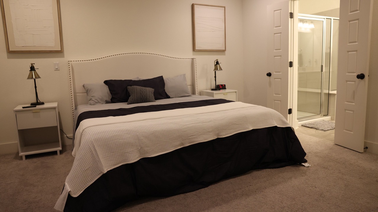 Photo of Bedroom in McNeil