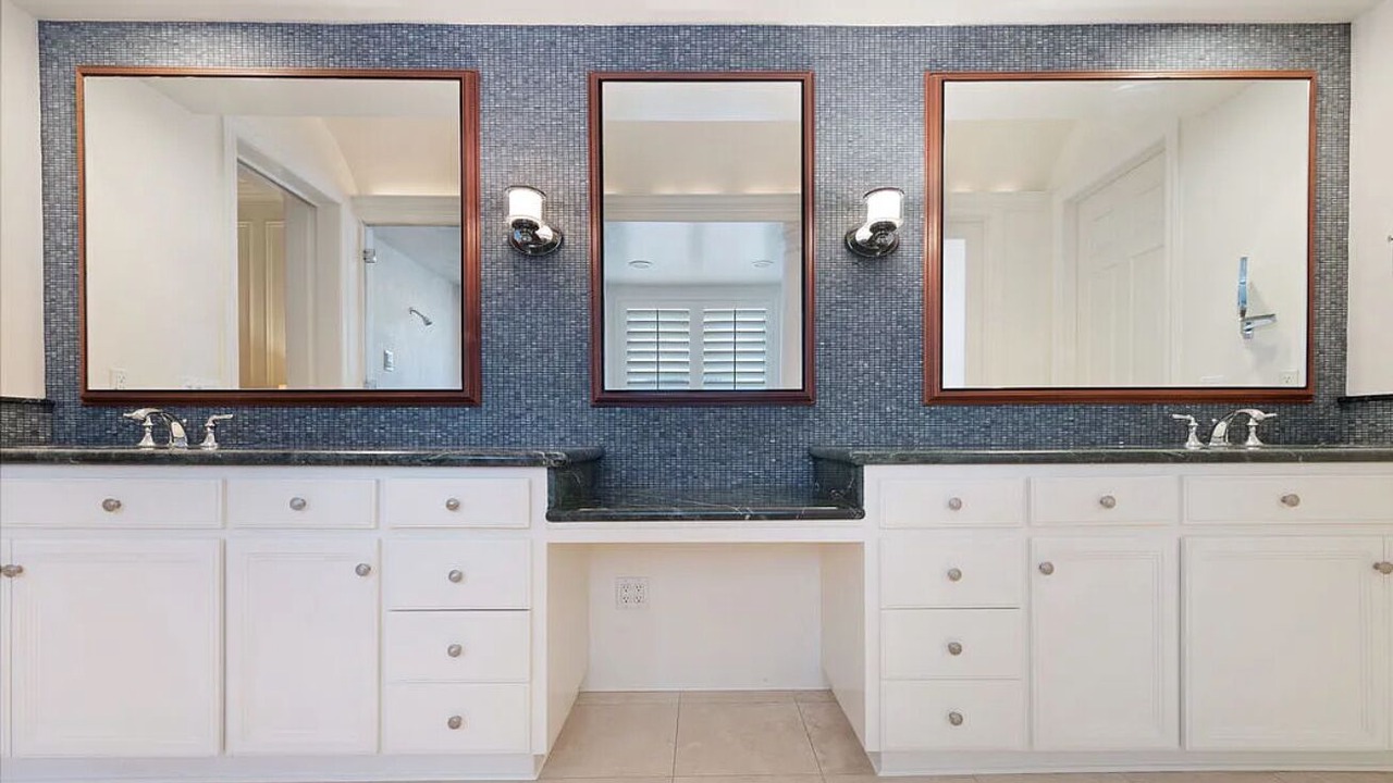 Photo of Bathroom in Marina Peninsula