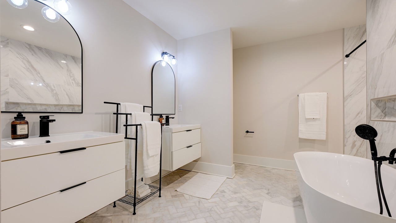 Photo of Bathroom in New Pathways