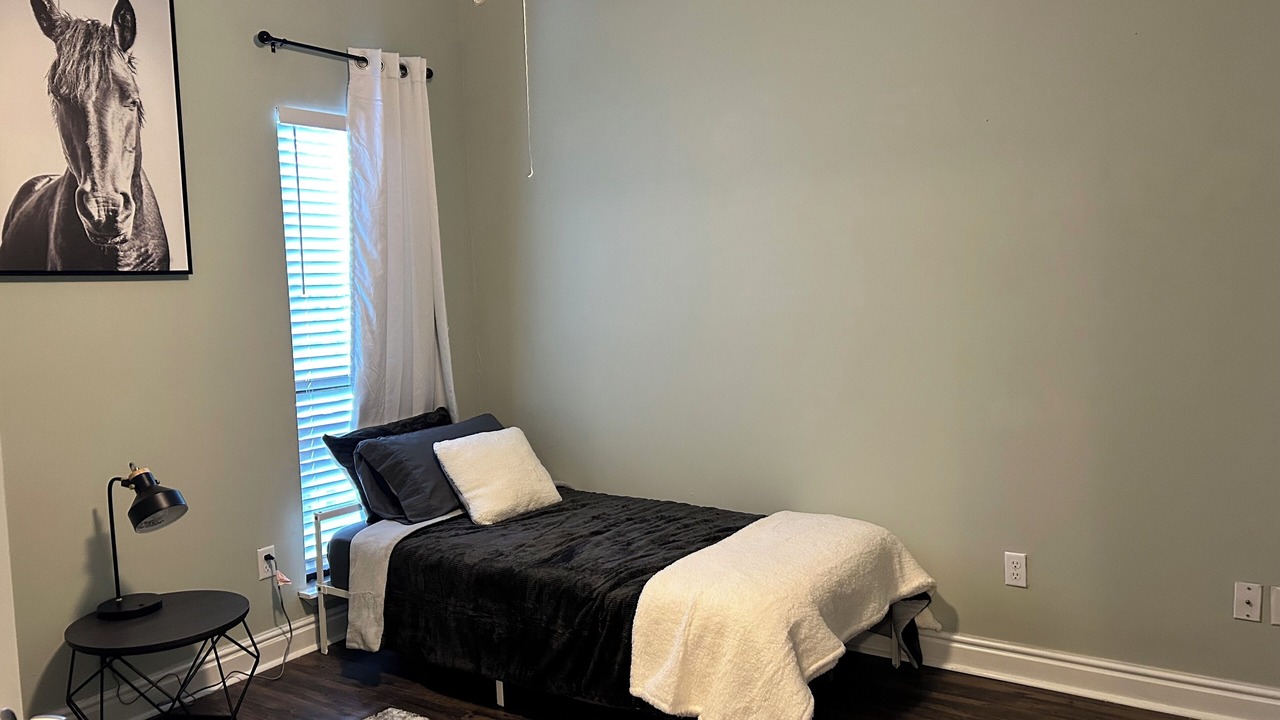 Photo of Bedroom in Sandalwood