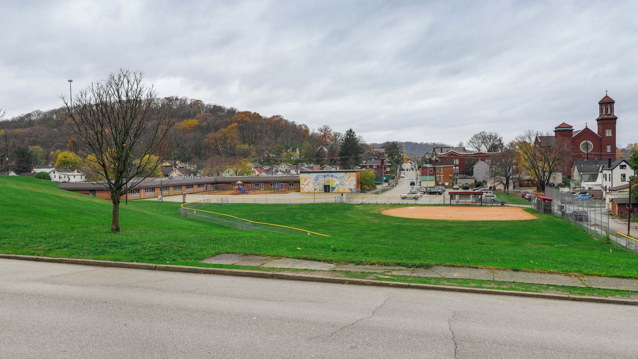Photo of Others in Latonia