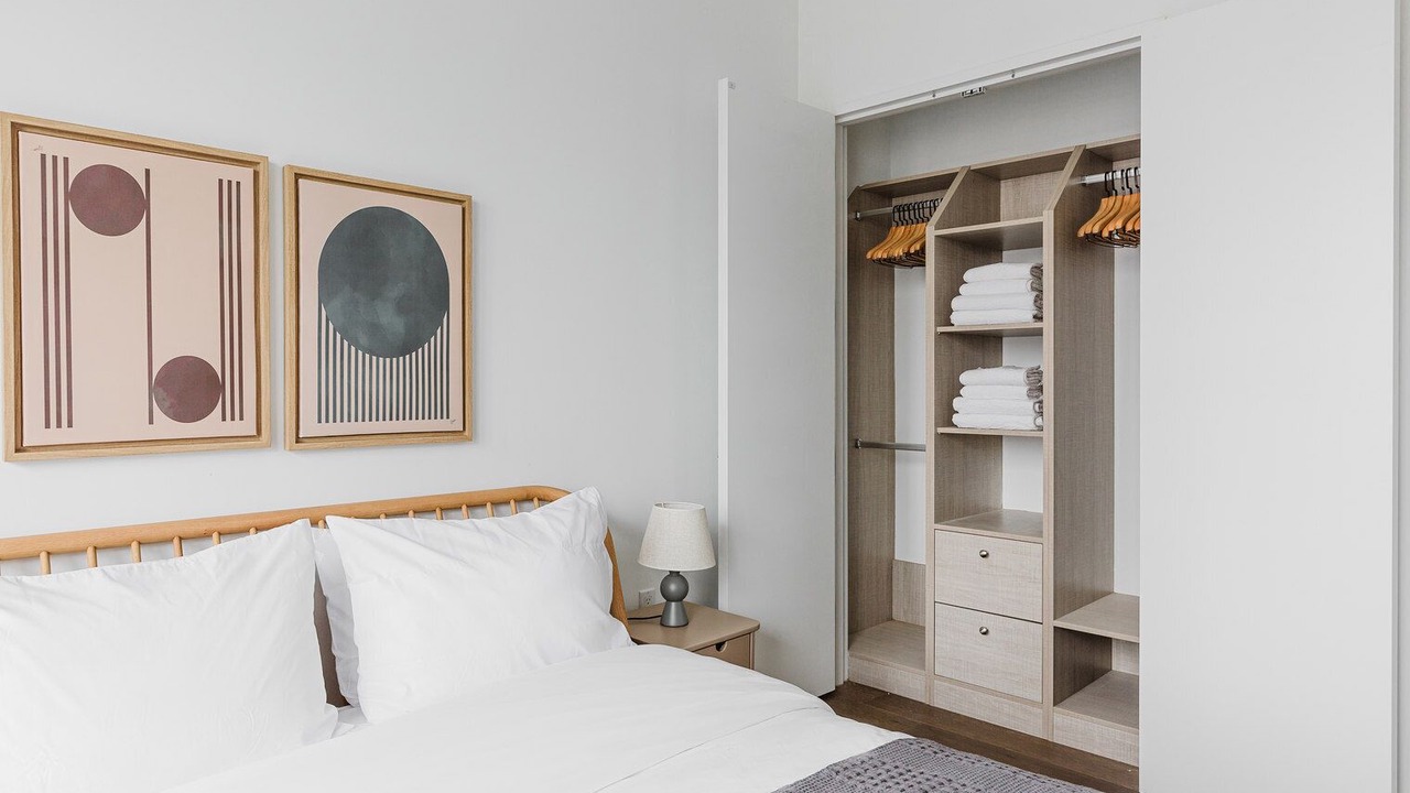 Photo of Bedroom in Hunters Point