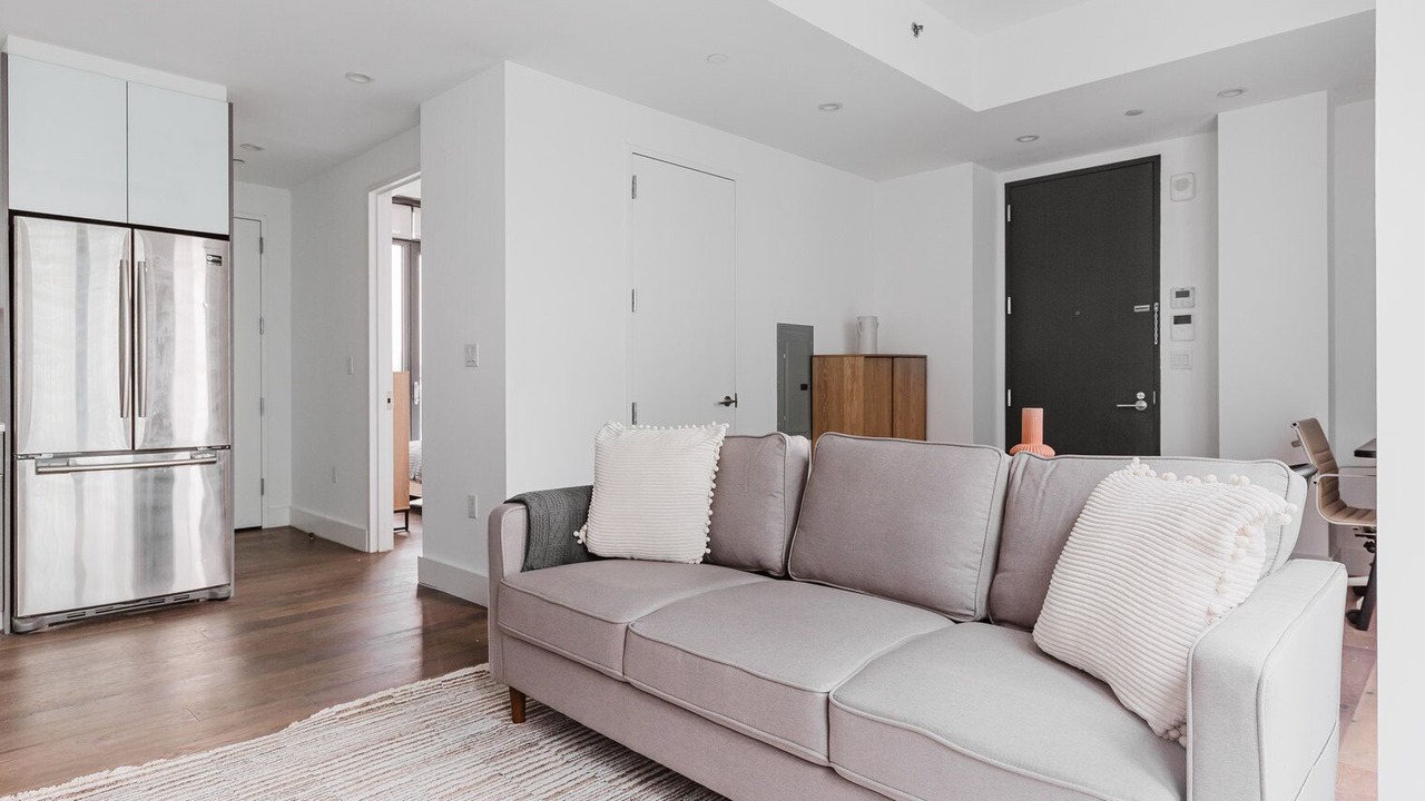 Photo of Livingroom in Hunters Point