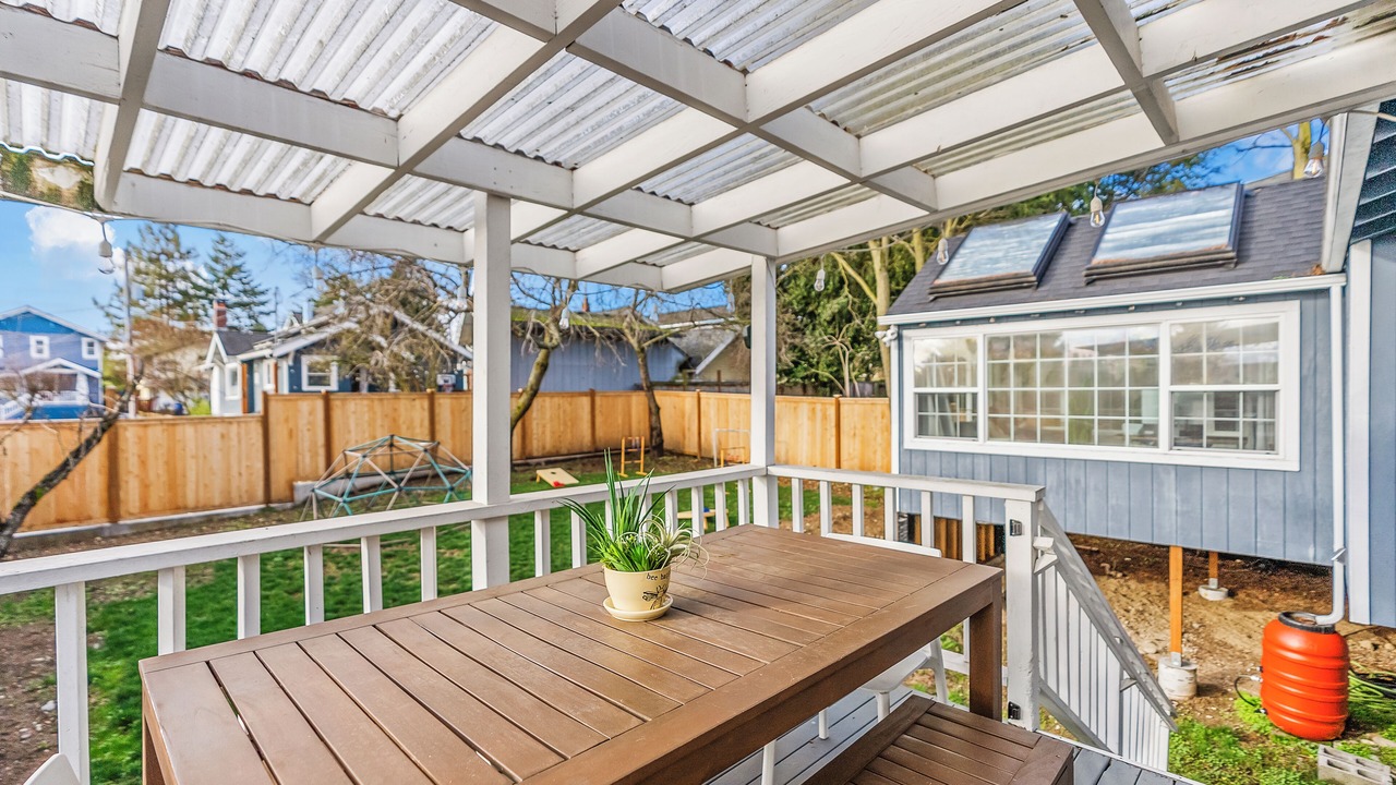 Photo of Patio Balcony in Phinney Ridge
