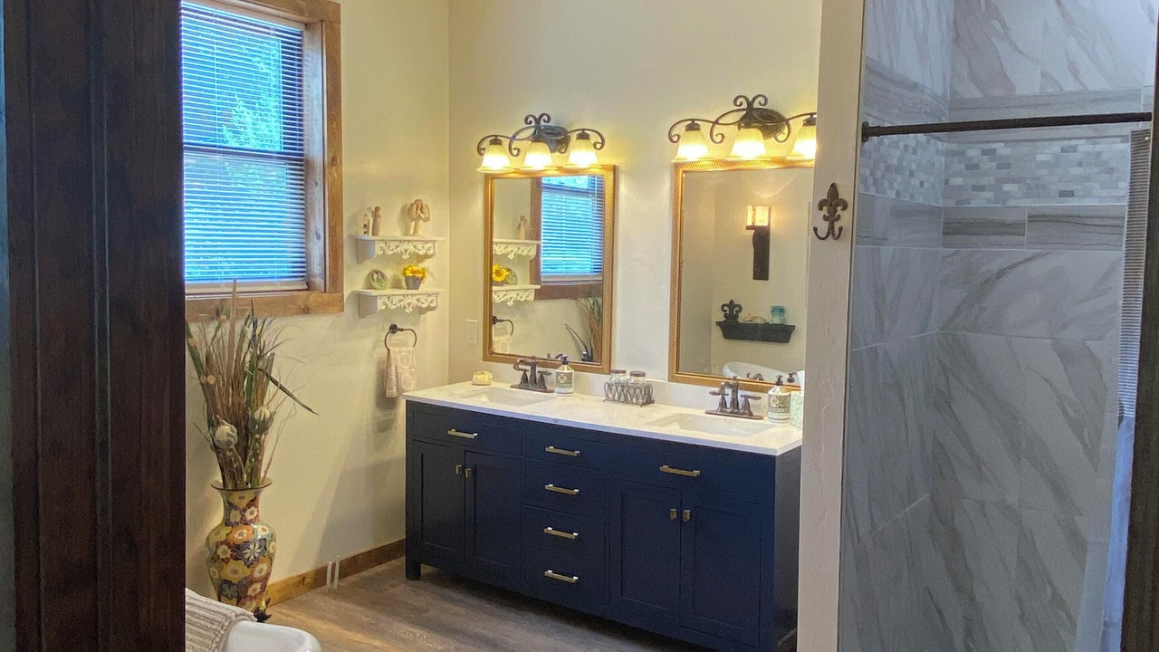 Photo of Bathroom in San Juan River Village