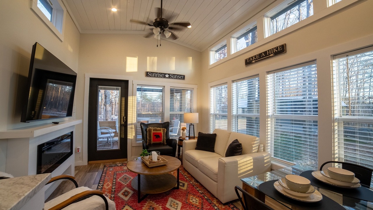 Photo of Livingroom in Tracy City