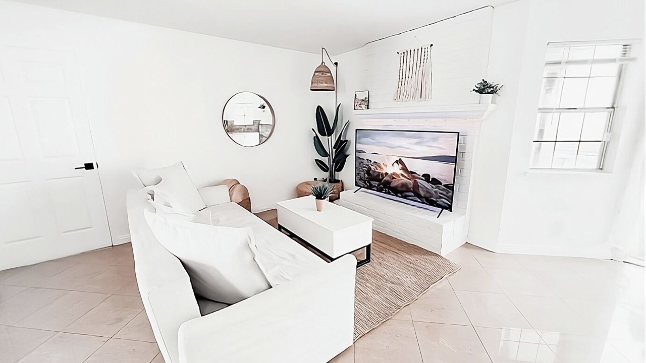 Photo of Livingroom in Canyon Gate