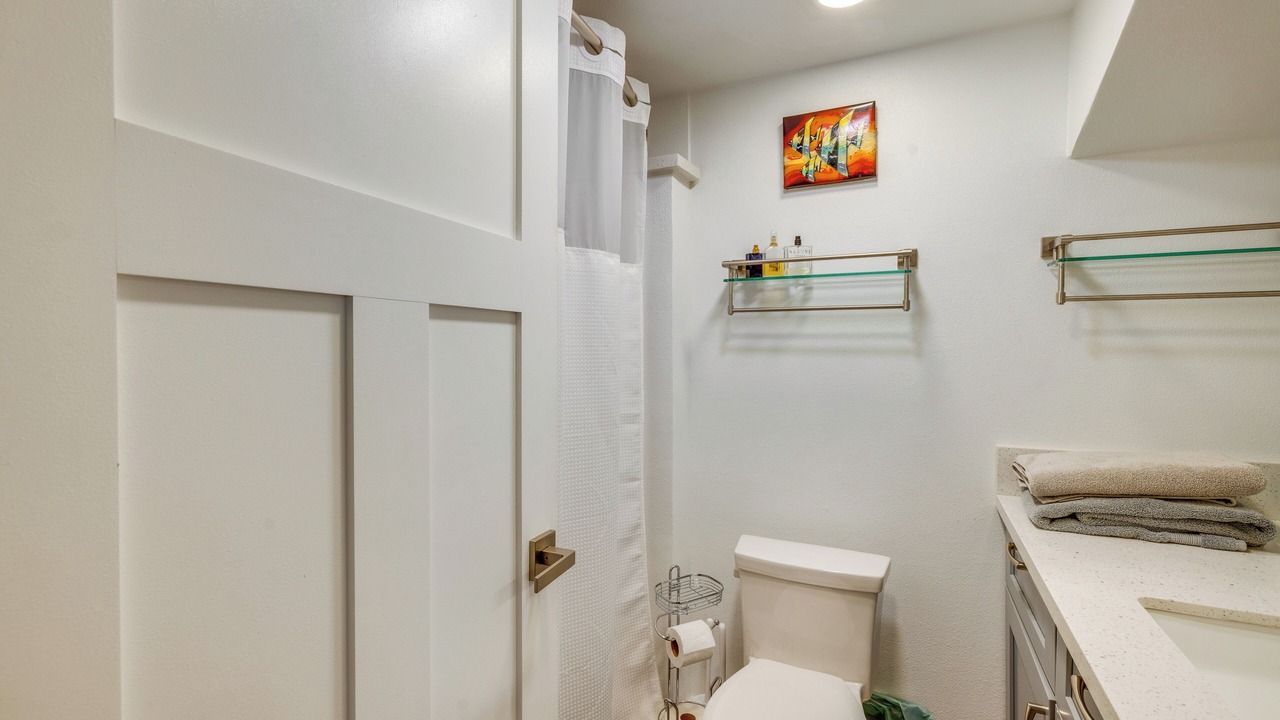 Photo of Bathroom in Garibaldi