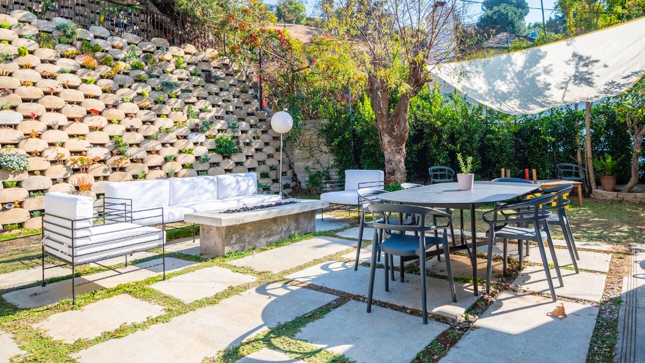 Photo of Outdoor in Hollywood Hills