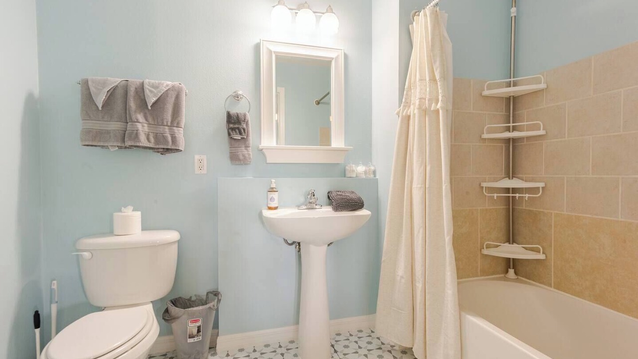 Photo of Bathroom in Sherwood Forest