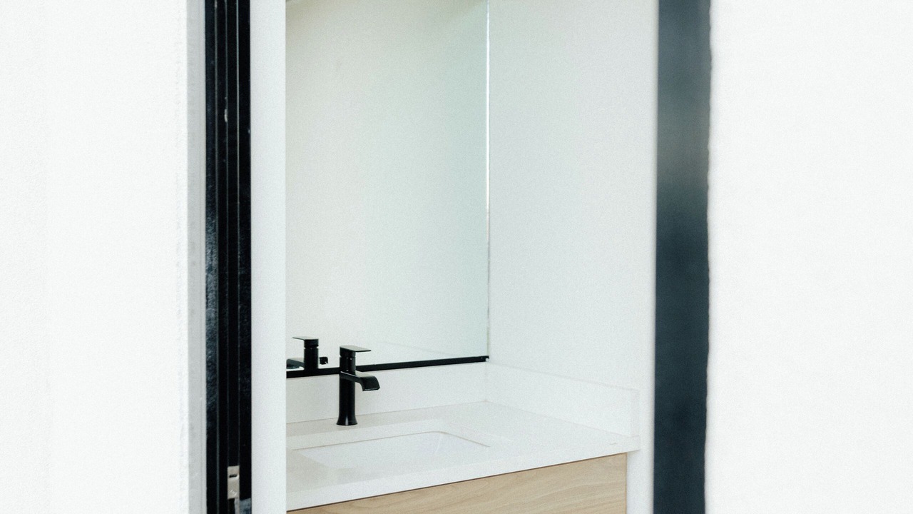 Photo of Bathroom in Hurricane