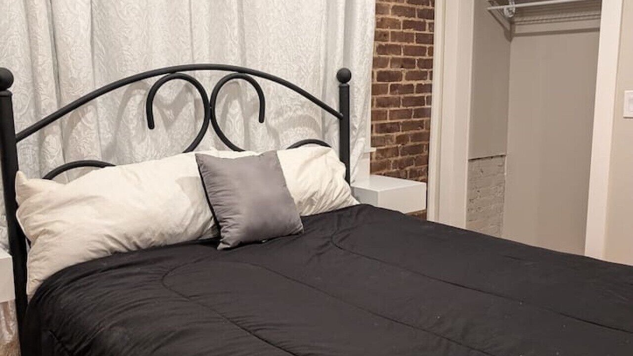 Photo of Bedroom in Maryville