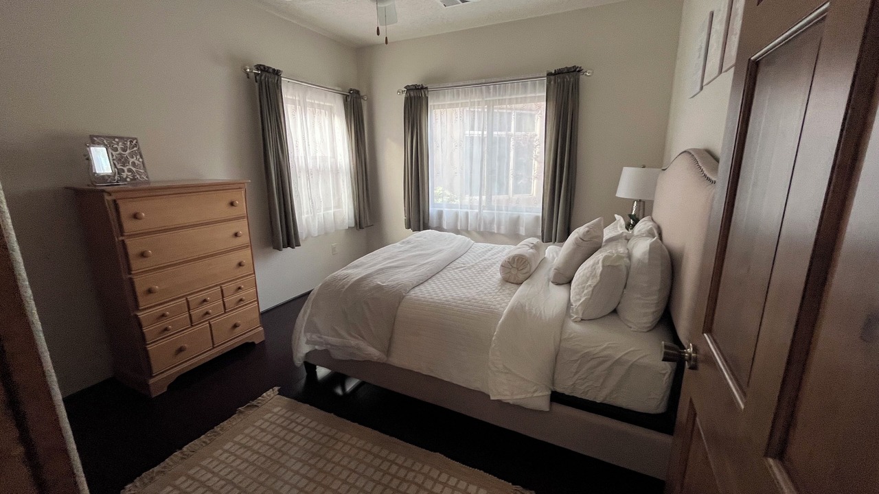 Photo of Bedroom in North Albuquerque Acres