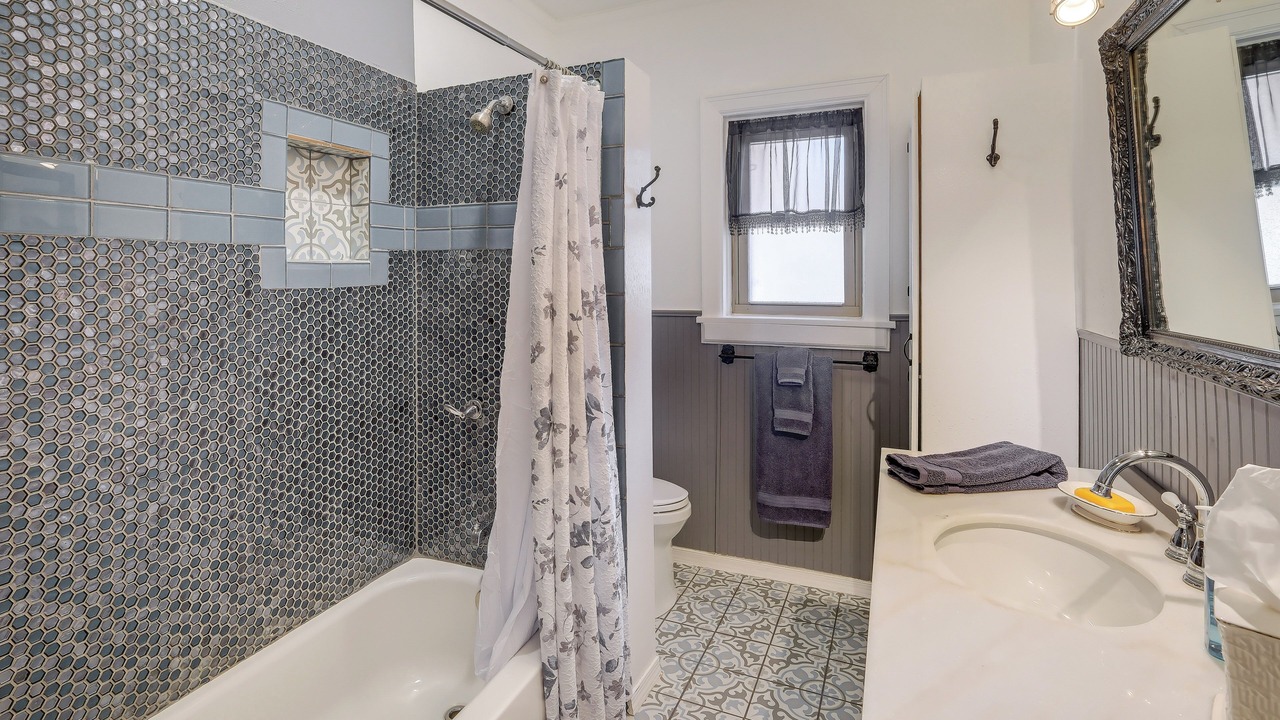 Photo of Bathroom in Roswell