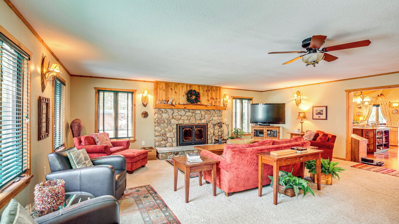 Photo of Bedroom in Lake Tomahawk