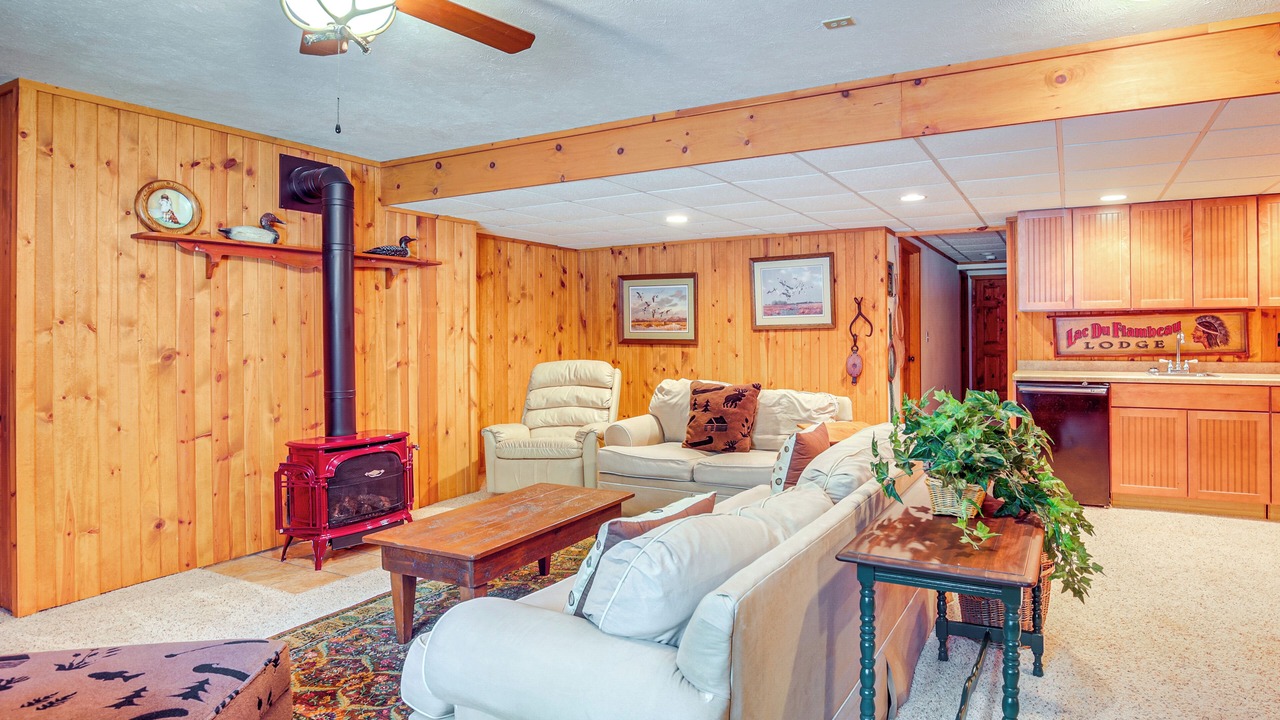 Photo of Livingroom in Lake Tomahawk