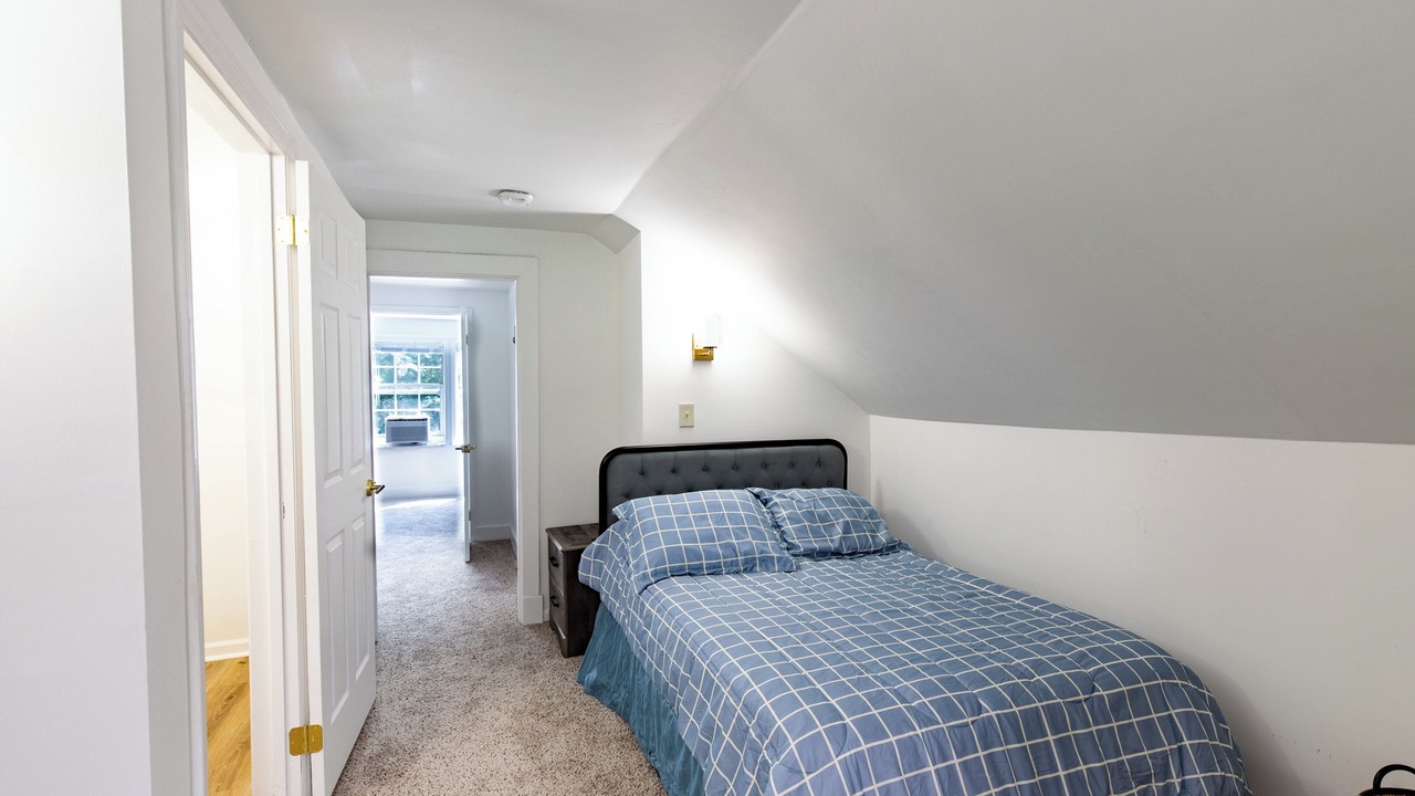 Photo of Bedroom in Knoxville