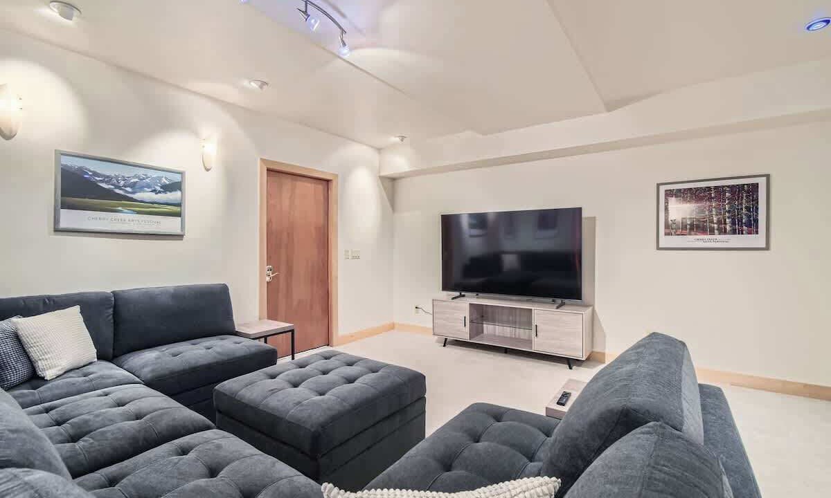 Photo of Livingroom in Cherry Creek