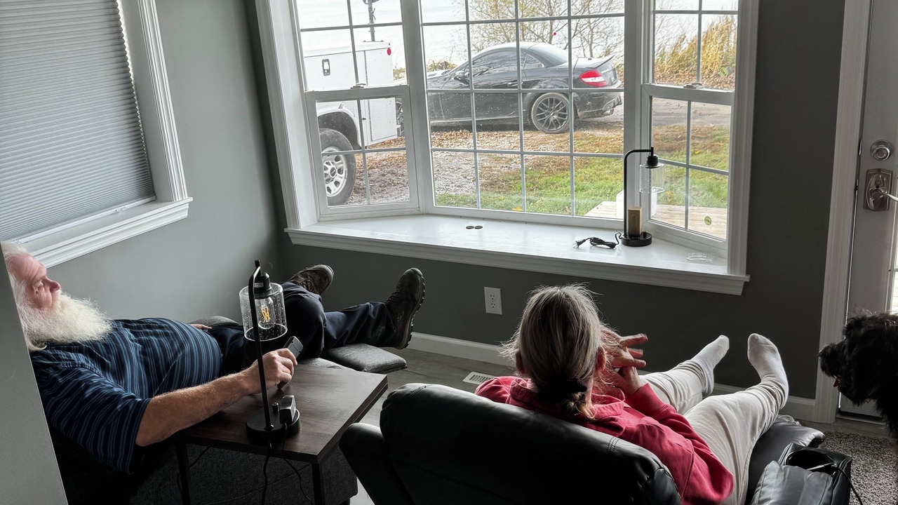 Photo of Livingroom in Conneaut