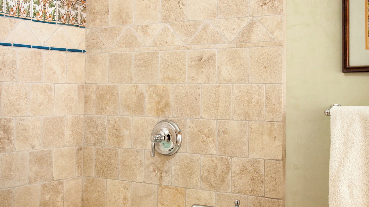 Photo of Bathroom in La Tierra