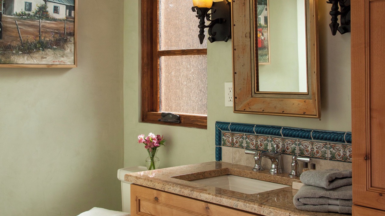 Photo of Bathroom in La Tierra