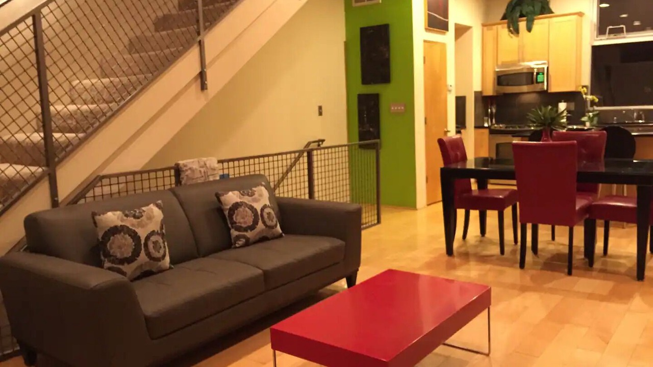 Photo of Livingroom in Raynolds Addition