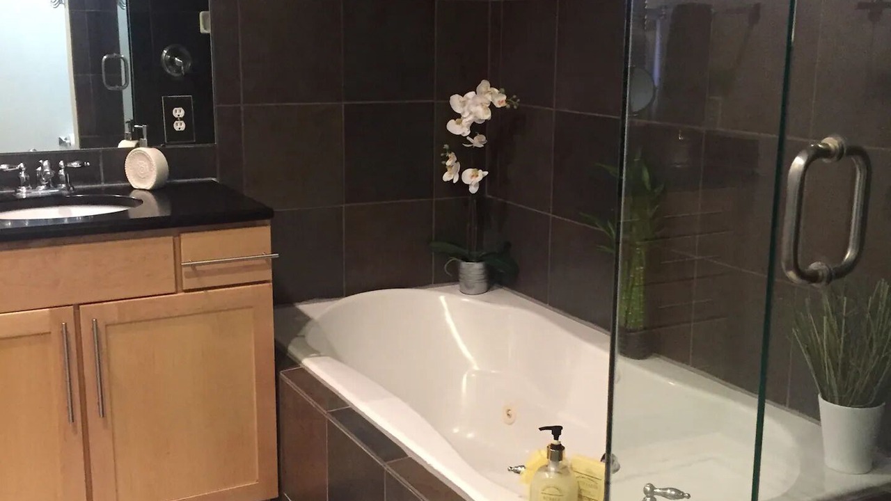 Photo of Bathroom in Raynolds Addition